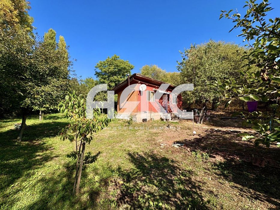 Продава се Къща в Годеч - 27 кв.м за 2278 €/кв.м - Снимка #1