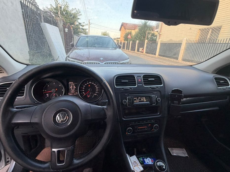 VOLKSWAGEN Golf 2012 — imagine 3