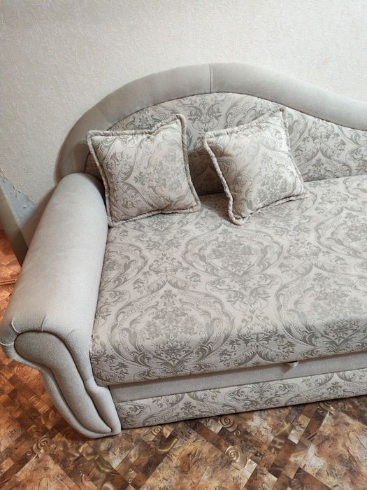 Продается диван(софа).