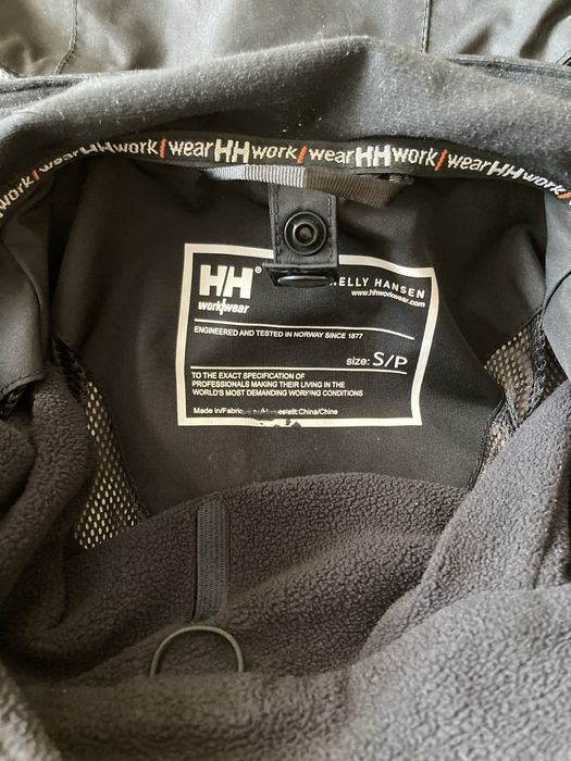 Мъжко оригинално зимни яке Helly Hansen