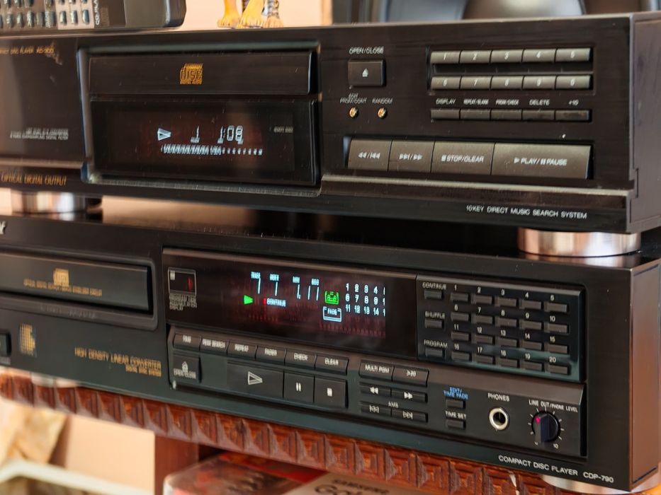 Sony CDP-790. Top cd player. Ca nou. Atenție la anunț. Preț fix !