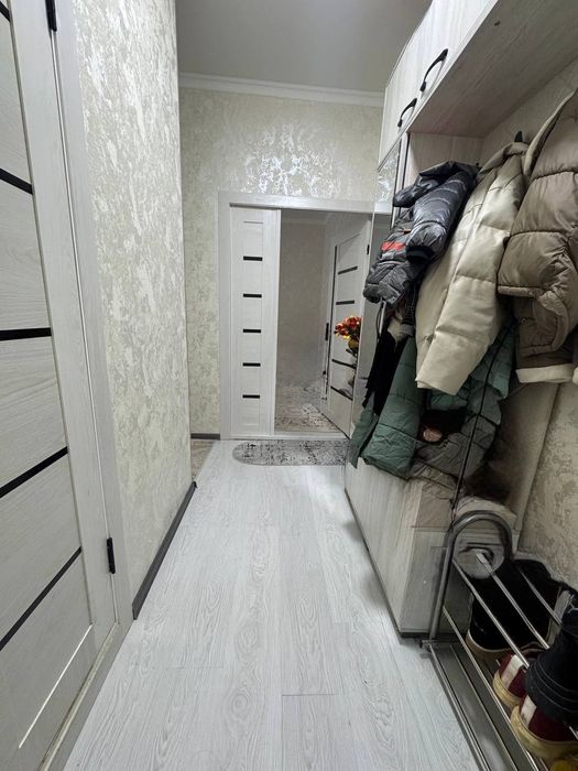 С Ремонтом! Ахмад Югнакий 1/4/5 Продается Квартира 2.6 Балкон!Не торец