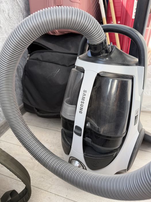 Пылесос Samsung SC8835