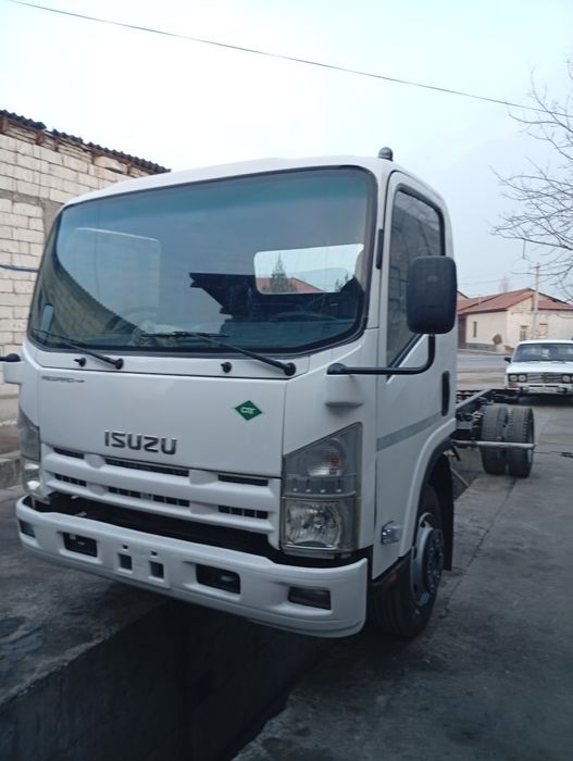 Исузи сотилади2011йил дизел мотор