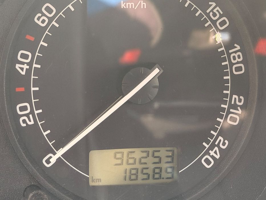 Skoda Oktavia berlina