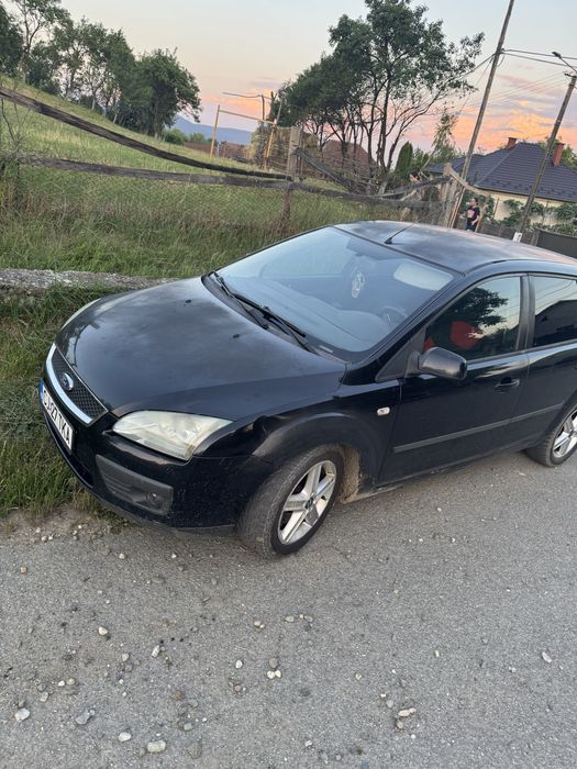 Vând Ford Focus
