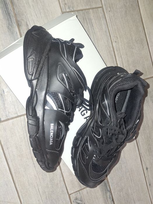 Balenciaga Track