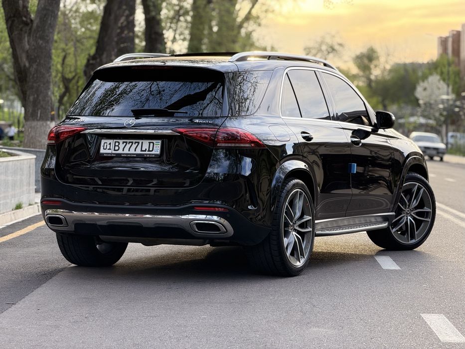 Mercedes Benz GLE450 SUV 4 matic