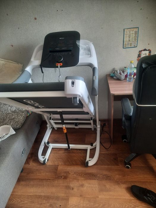 Продам беговую дорожку