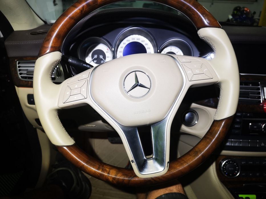 Vopsea Volane Crem Mercedes S Class,E Class,Cls Bmw GRI Vindem Vopsea