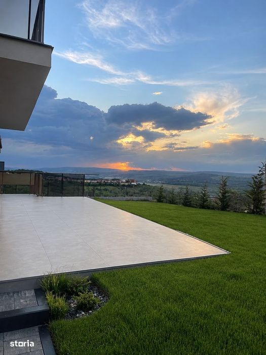 Vila spectaculoasa in Dezmir I 214 mp I Terase panoramice