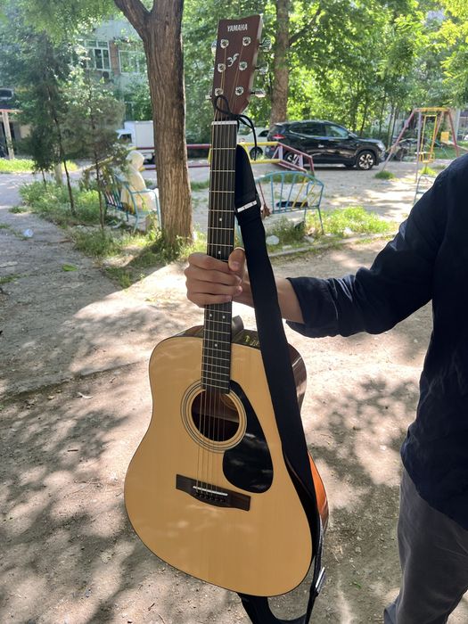Yamaha f310 gitara