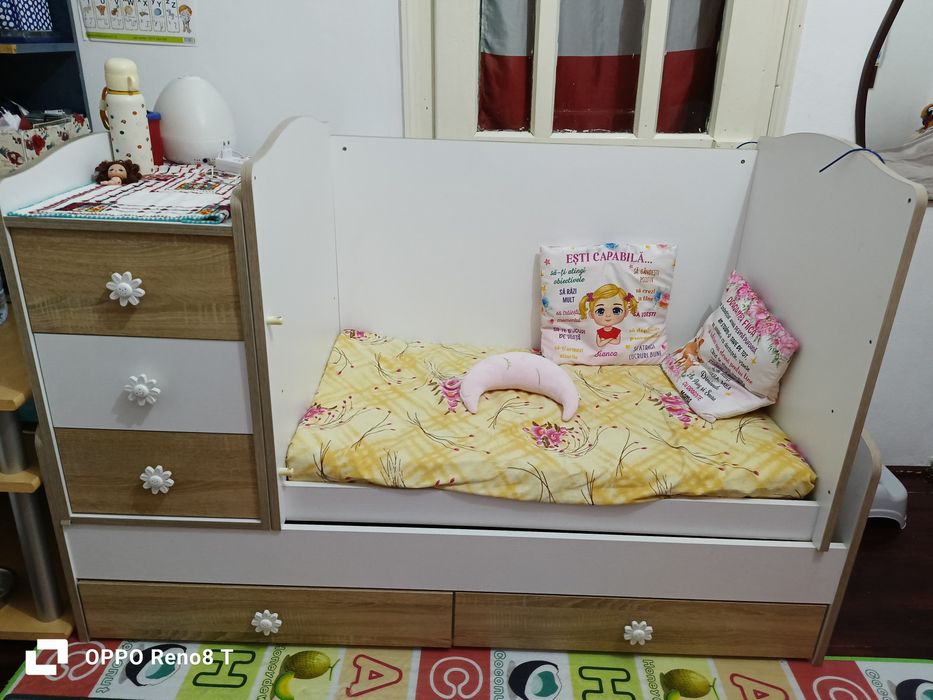 Pătuț transformabil in pat de tineret  cu sertare și loc de infasat.