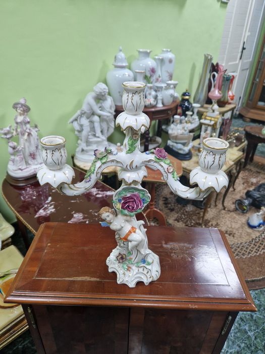 Уникален антикварен немски порцеланов свещник Ernst Sohne