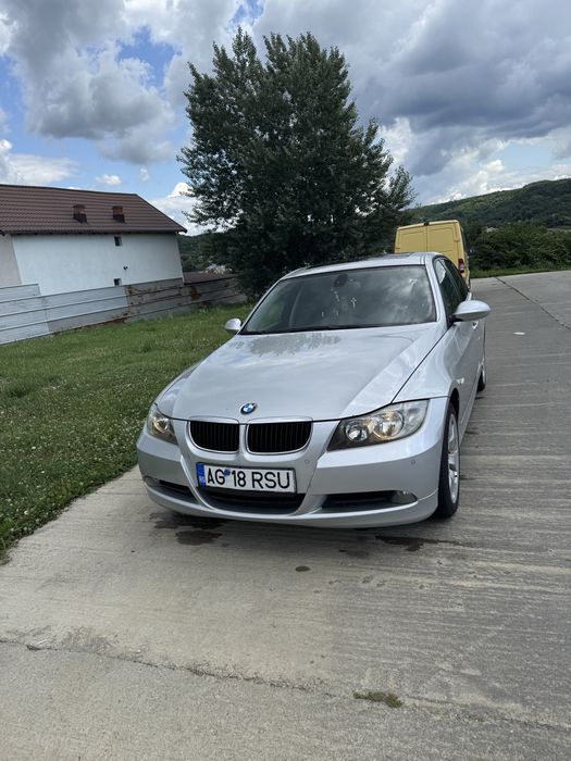 Vând BMW e90 benzina