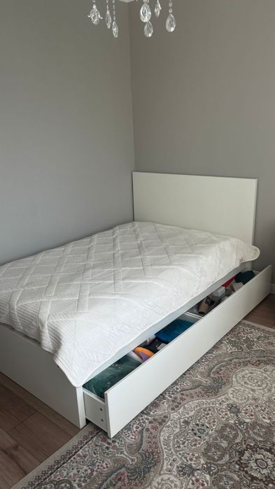 Продам кровать очень удобная