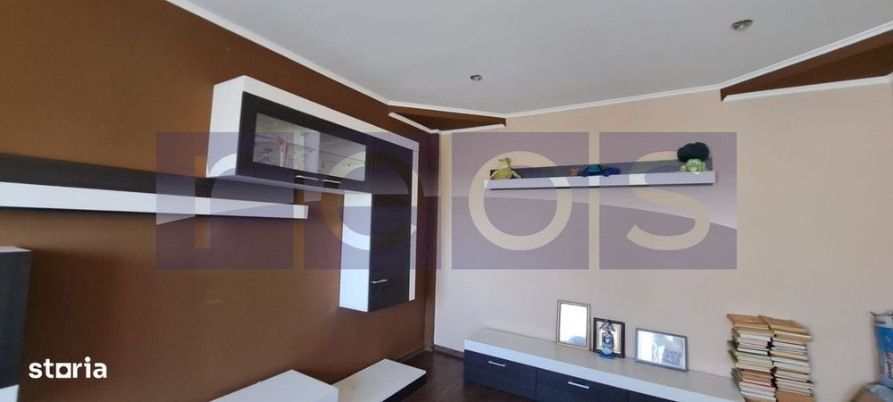 Vanzare 4 Camere | 99Mp | Decomandat | 2 Bai | Centrala | Rosiori De V — fotografia 3