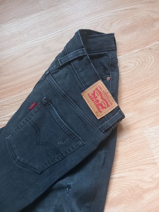 Vând jeans adolescenți baieti