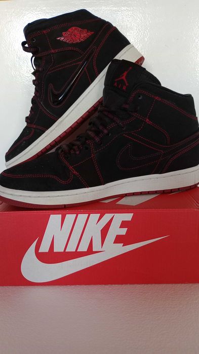 Оригинални маратонки NIKE AIR JORDAN 1 Mid