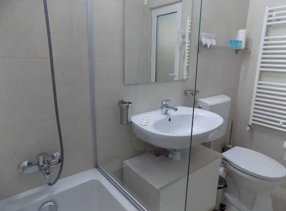 Дава се под наем Едностаен апартамент в Пловдив, Остромила - 38 кв.м за 150 € - Снимка #2