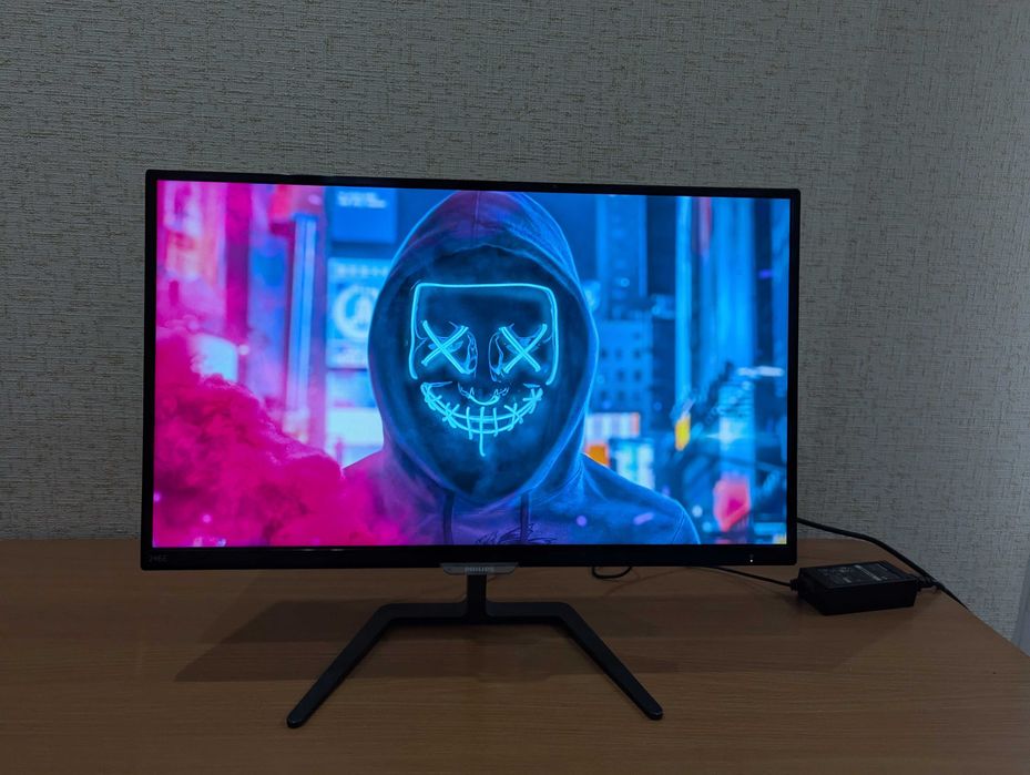 Монитор 24 IPS Philips