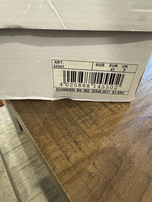 Bocanci protectie noi in cutie nr41