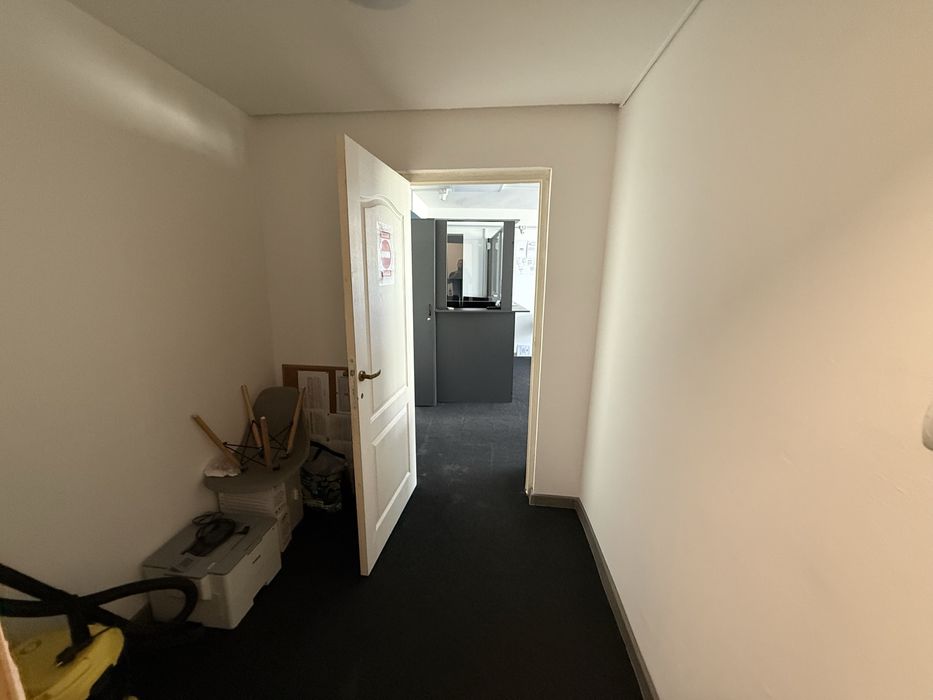 Inchiriez spatiu comercial,stradal,calea rahovei,zone chirigiu