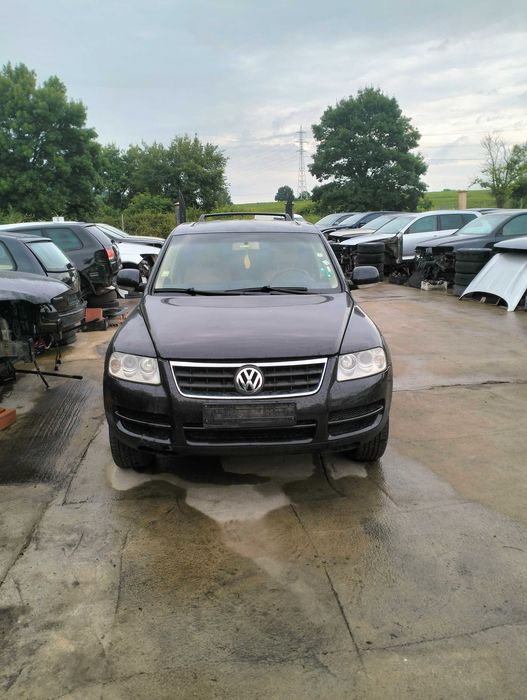 VW Touareg 2.5 R5 ,174 к.с. , 50 броя на части