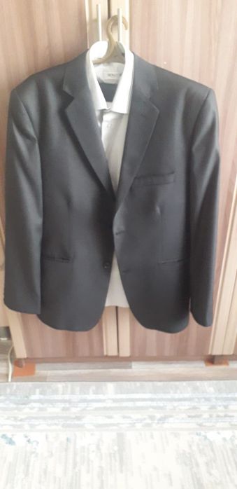 Продам костюм мужской