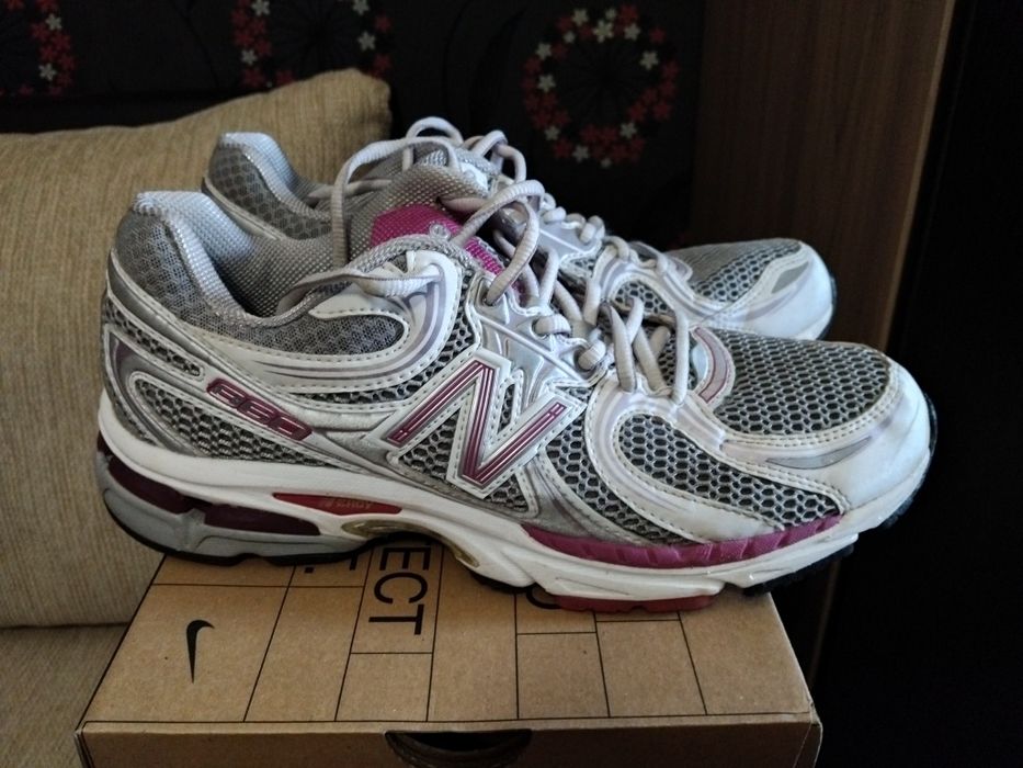 Маратонки New Balance номер 43