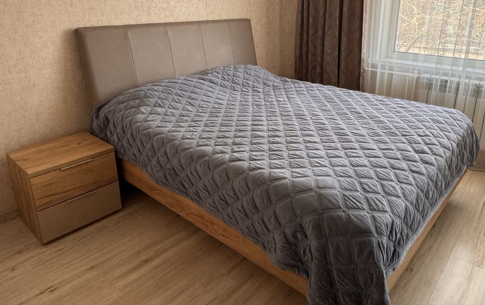 Продаётся спальный гарнитур в отличном состоянии