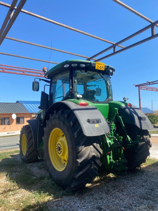 Tractor John Deere 7230R   Pret 93000€+TVA