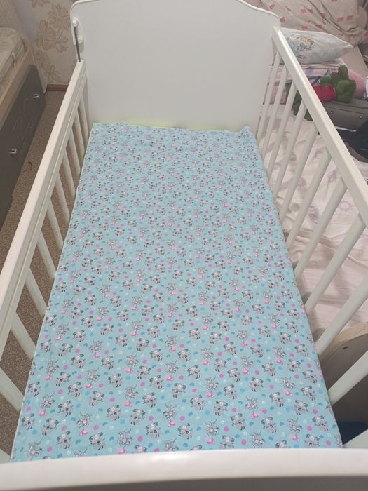 Продам детскую кроватку