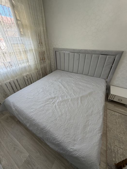 Двухспальная кровать