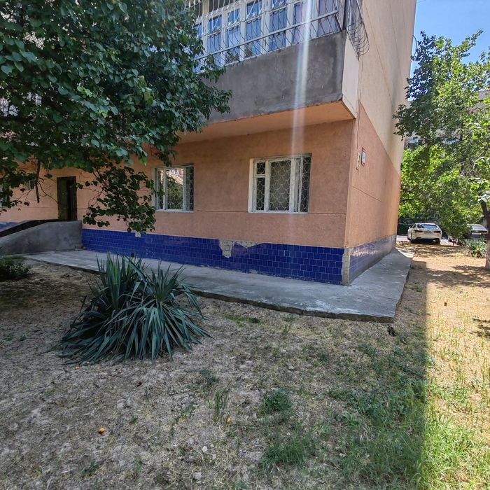 4/1/5 Дархан Спецплан 120кв. 2 сан узла. Парковка. Под офис салон. Сво