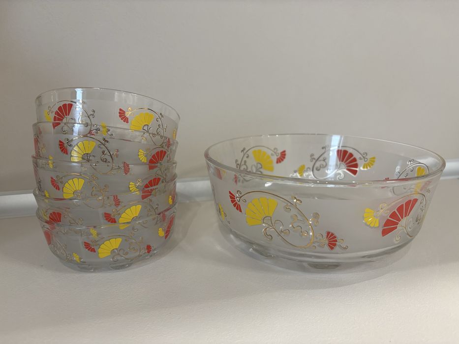 Сервиз шарени купи