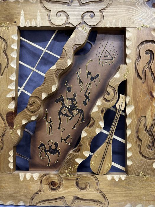 Картины на коже