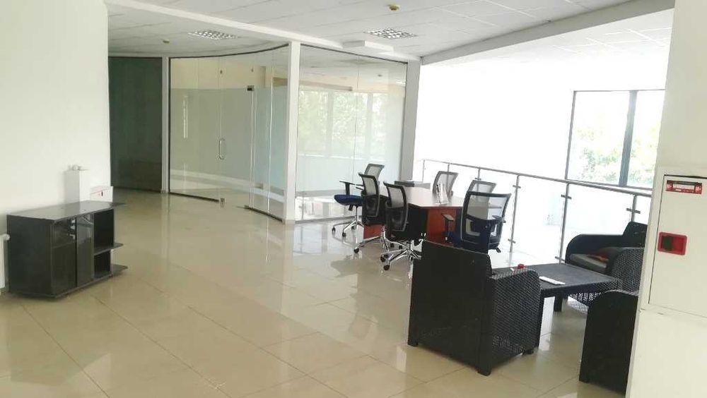 продавам офис в офиссграда в жк Дианабад