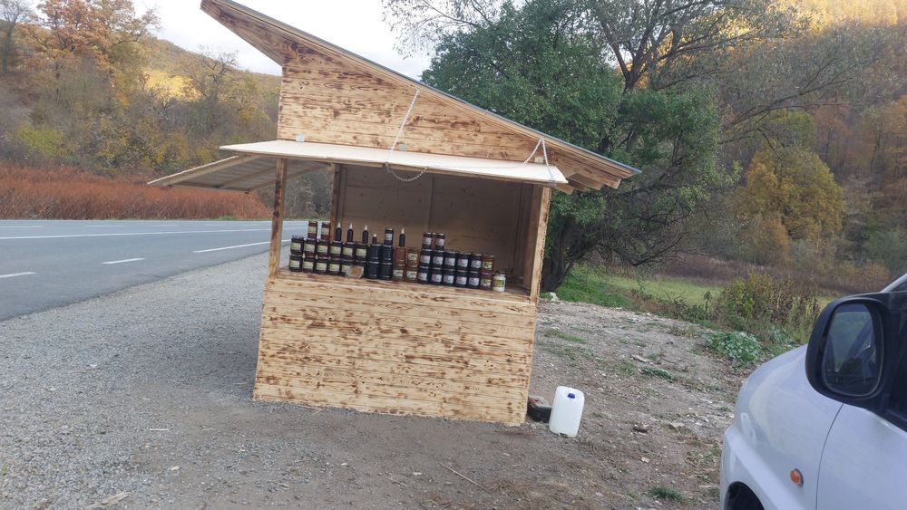 Vând Căsuța Comercială