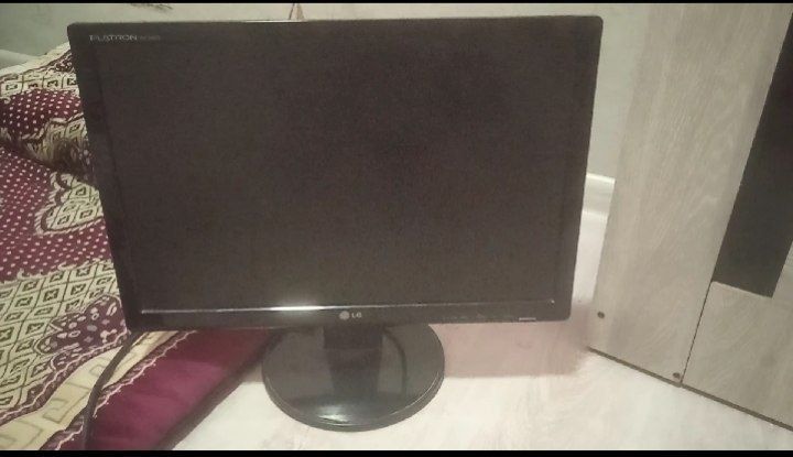 Монитор LG  FLATRON W1942S