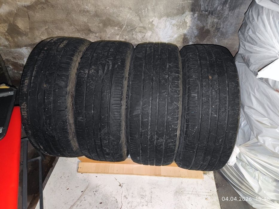 Продам летние шины 235/60/18