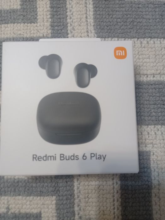 Продам беспроводной наушники Redmi Buds 6 PLay