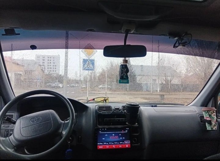 Продам Toyota HIACE