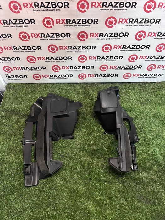 Накладка радиатора Lexus NX