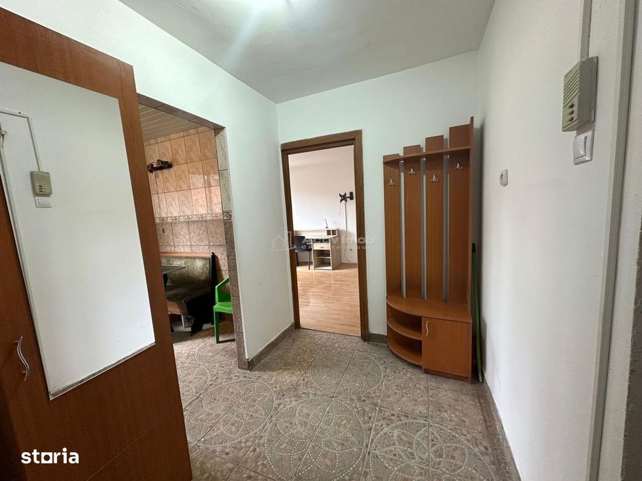 Resita, Apt. 3 cam.cf.1, semidec, CENTRAL