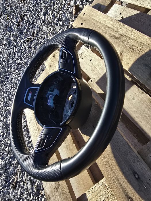 Продавам волан за ауди а3 а4 а8 Q5 i др модели става