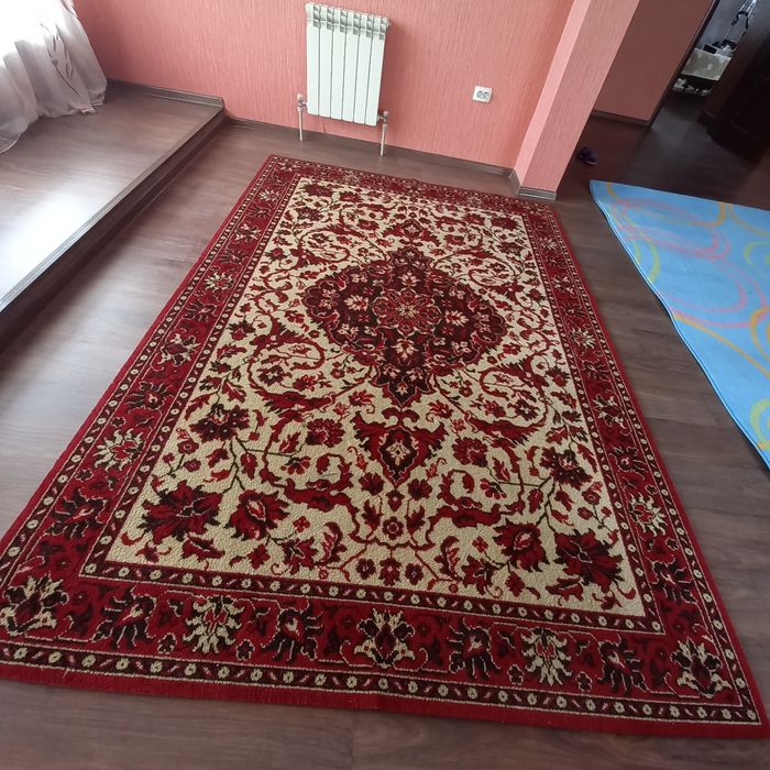 Продам ковёр синтетический