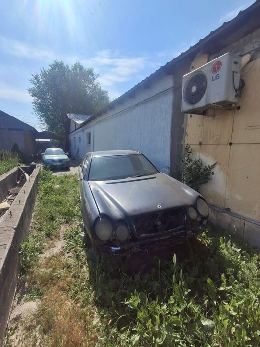 W210 mercedes benz!