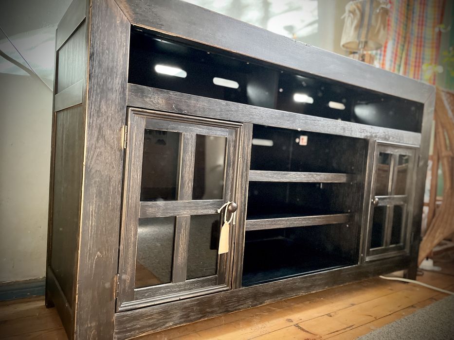 Тв шкаф/ дървена тв секция