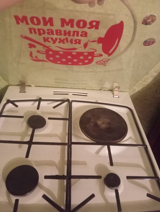 Продаю газовую плиту Hansa